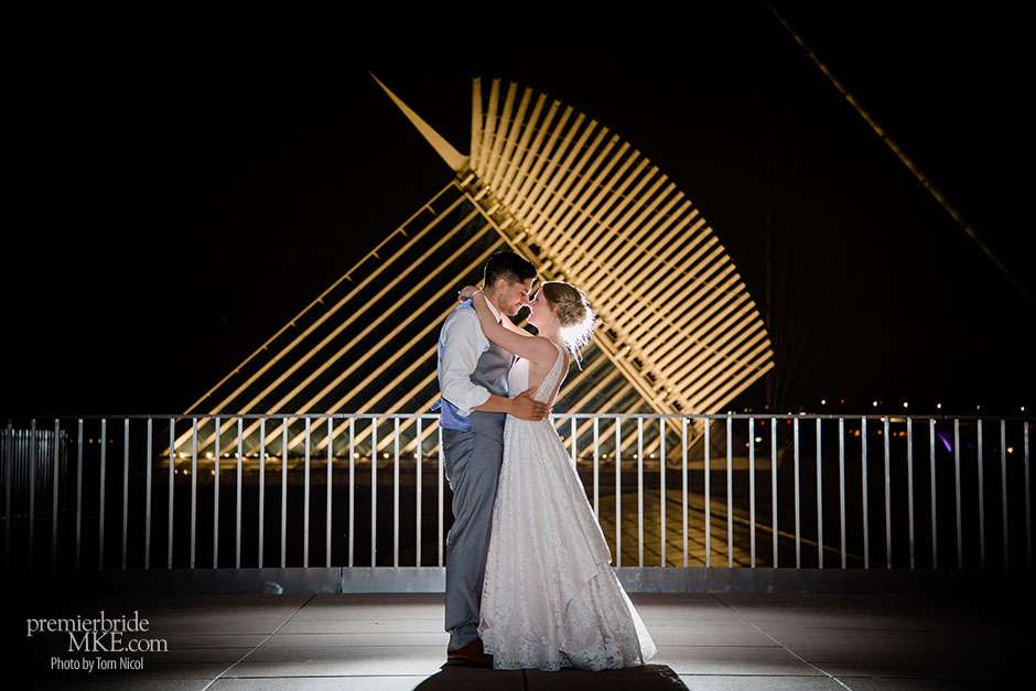 Sarah & Mike’s Lakefront Wedding at the War Memorial