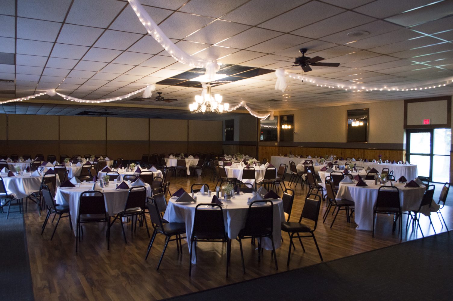 Laura & Steve’s Sterling Chalet Wedding of Elegance on a Budget