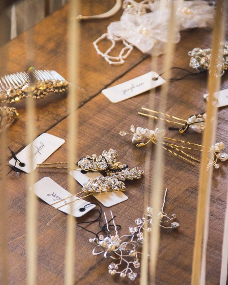 Display of accent bridal pieces