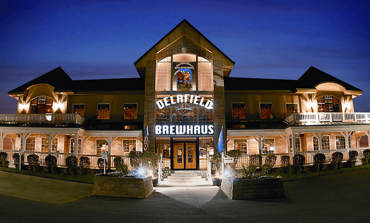 Delafield Wedding Venue Spotlight – Delafield Brewhaus