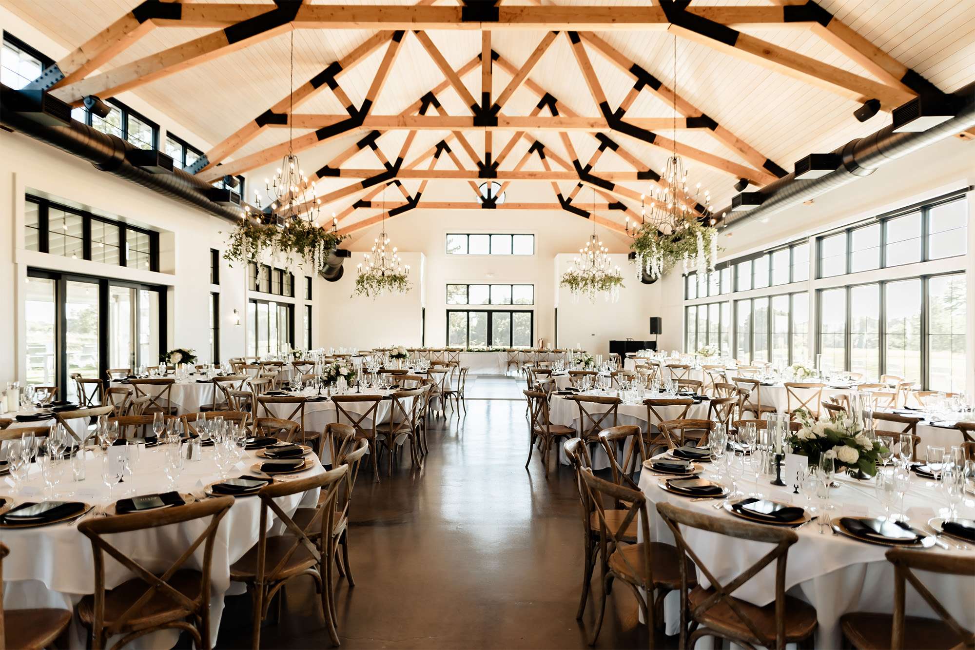 The Carriage House at the Club at Lac La Belle all ready for a wedding reception.