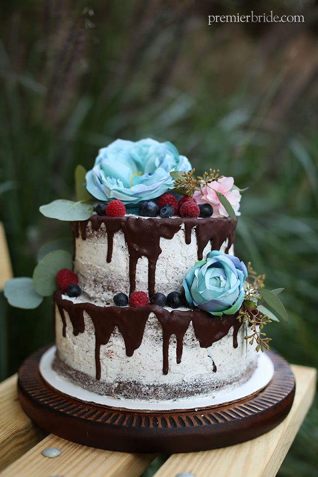 Woodsy cake with dripping chocolate