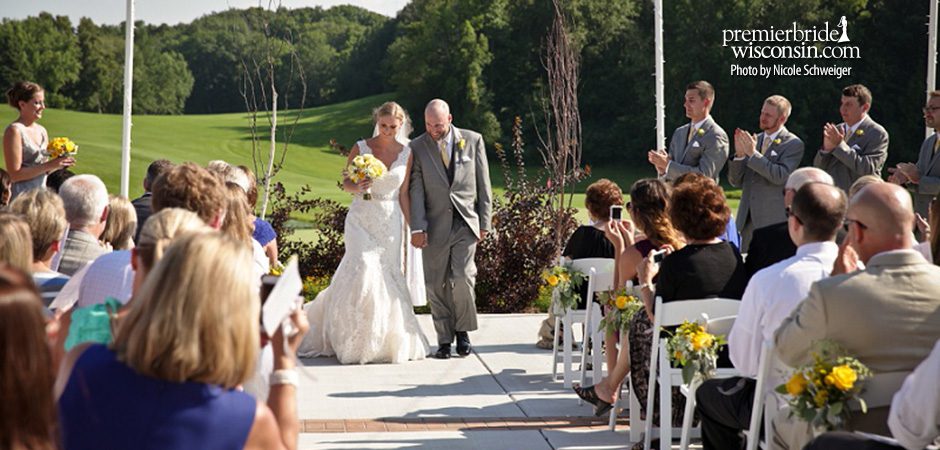 Real Wedding: Ellyn and Andrew at West Bend Country Club