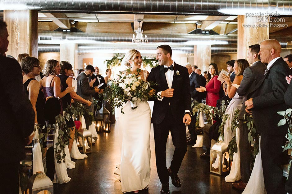 Jenna & Herman’s Downtown Milwaukee Wedding at The Black Swan