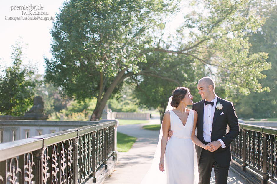 Katie & TJ’s Downtown Milwaukee Wedding at the Discovery World Pavilion