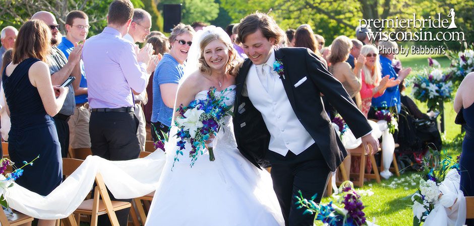 Real Wedding: Kristen & Caleb- A lovely garden wedding at Boerner Botanical Gardens