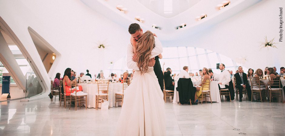 Mallory and Jake’s Dreamy Milwaukee Art Museum Wedding