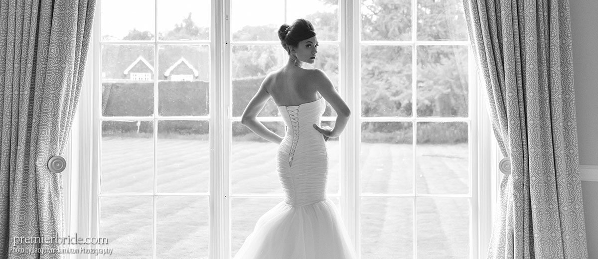 Wedding Fashion Reminiscent of “Old Hollywood”