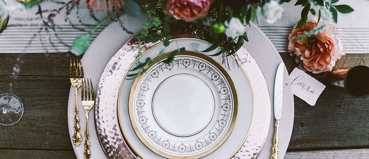 Personalize Your Wedding with Furnishings & Decor