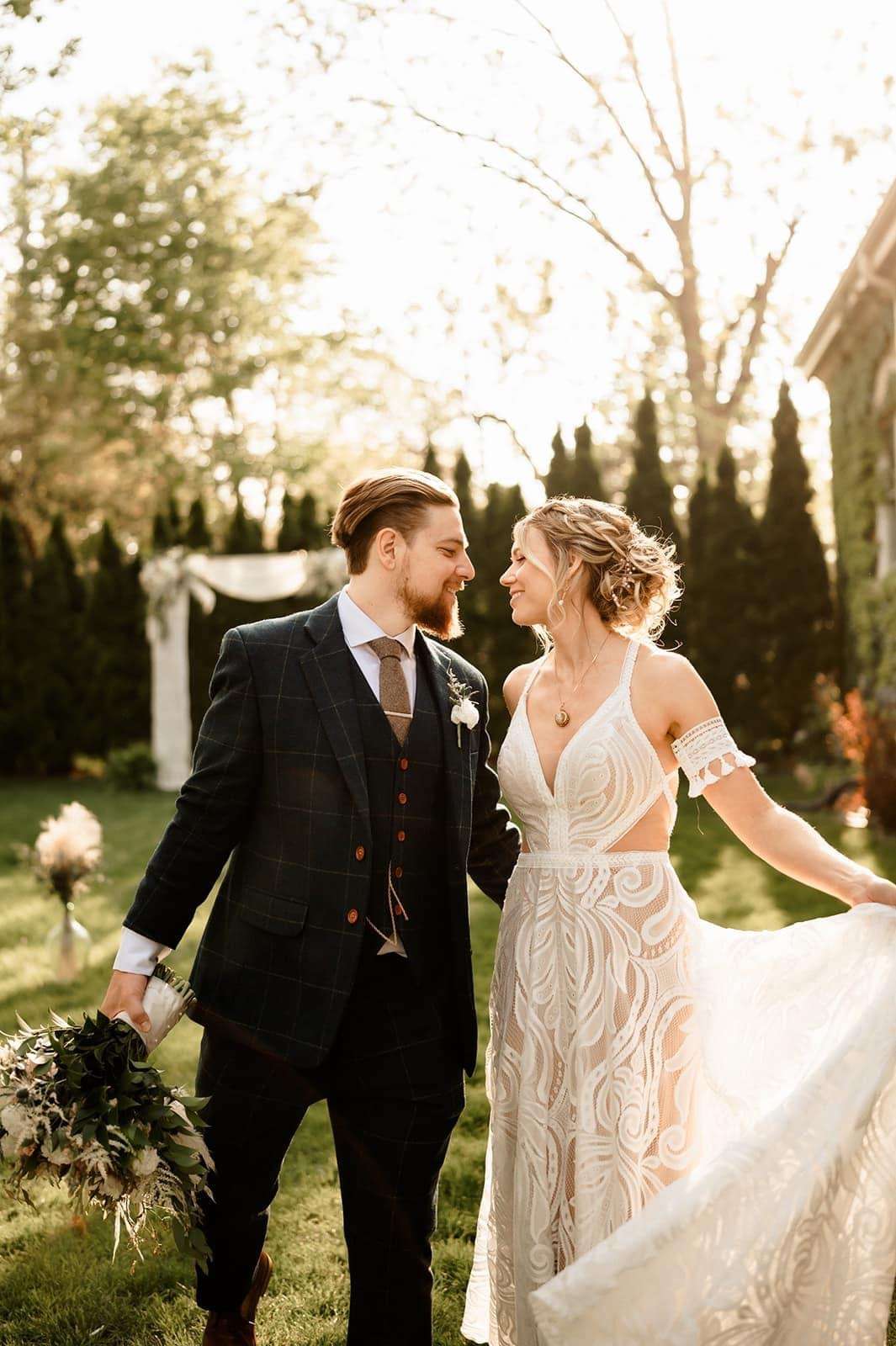 story-hill-firehouse-milwaukee-boho-wedding