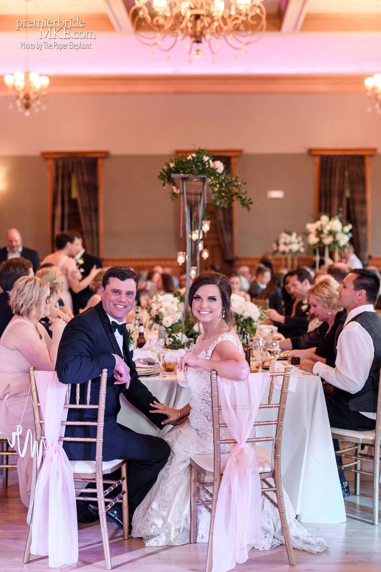 Amy and Dave’s Elegant Waukesha Wedding at Historic Courthouse 1893