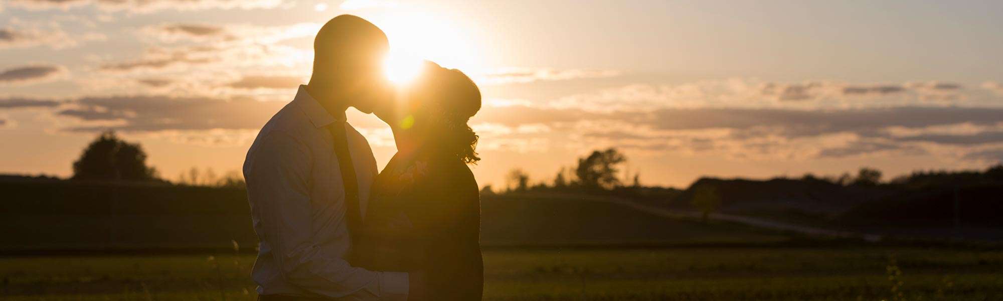 Cherish & Matt’s Backyard Pandemic Wedding