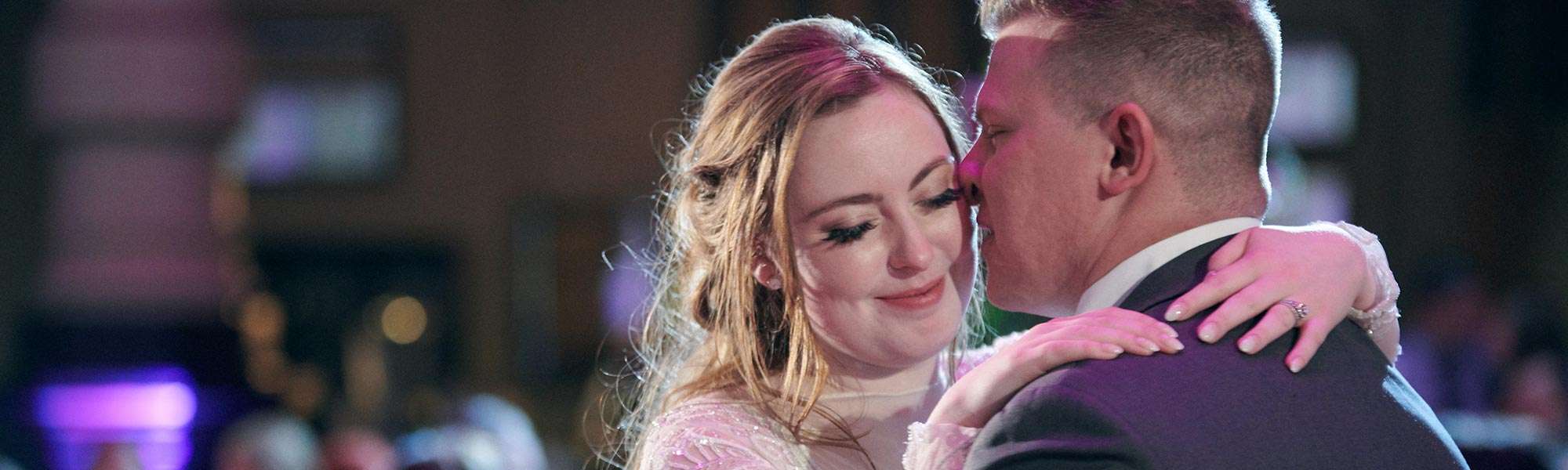 PB Rewards Spotlight: Vanessa & Sean’s Milwaukee Wedding at the Historic Grain Exchange