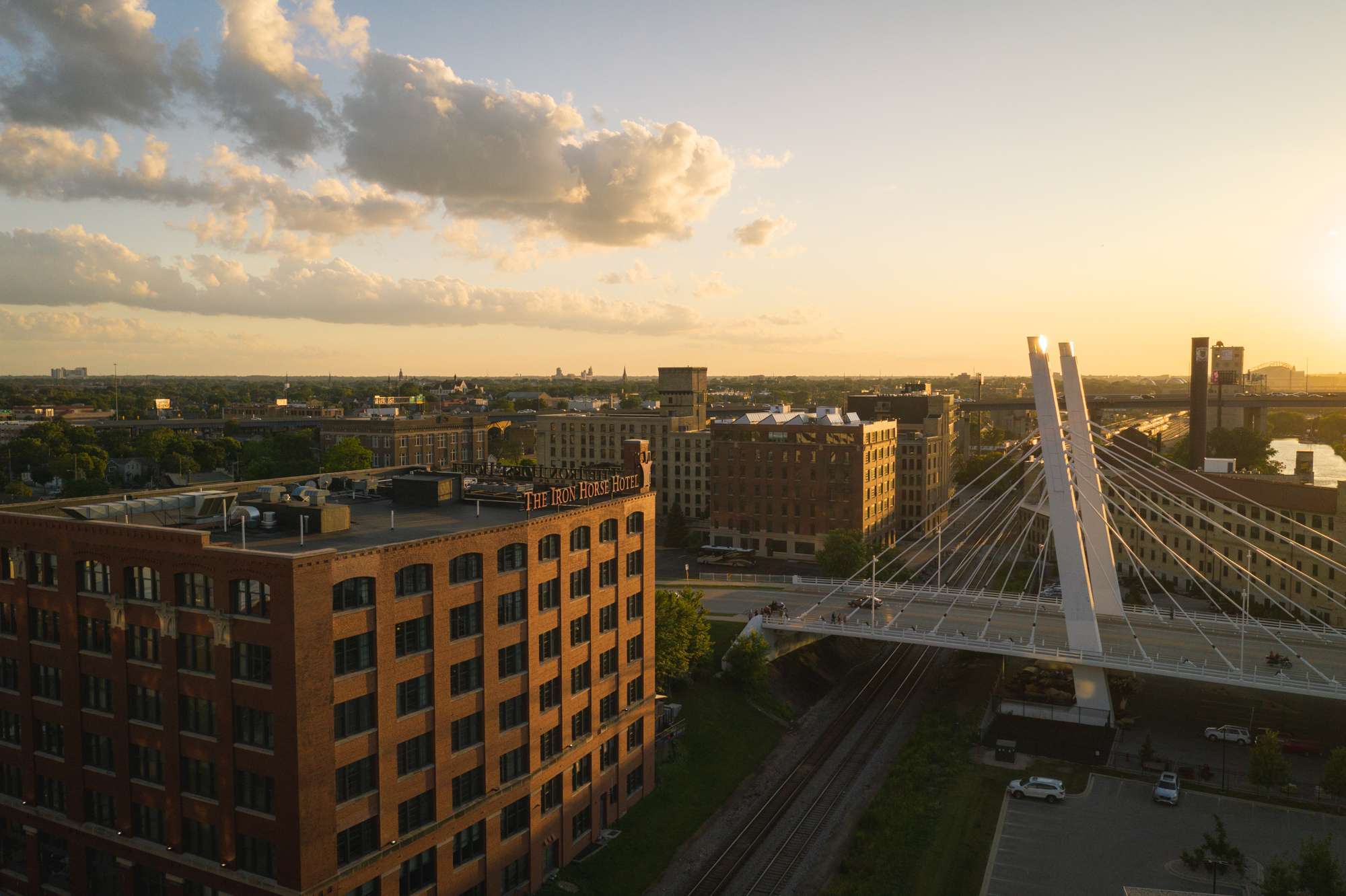Iron-Horse-Hotel-Milwaukee-views