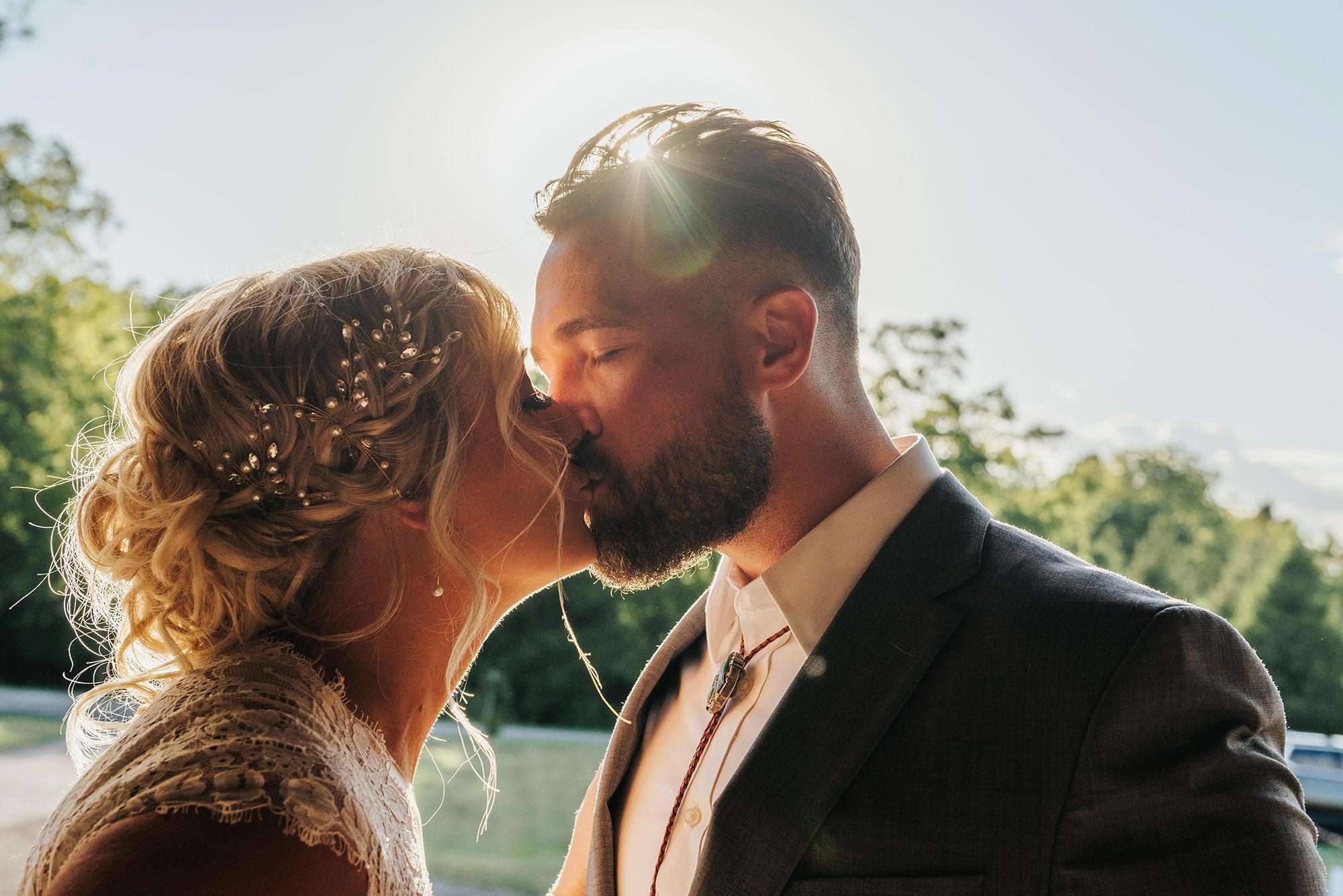 Ashley and Jon share a kiss as the sun begins to go down