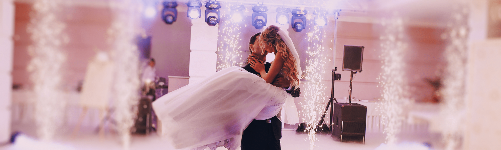 Live Band or DJ? What’s right for you?