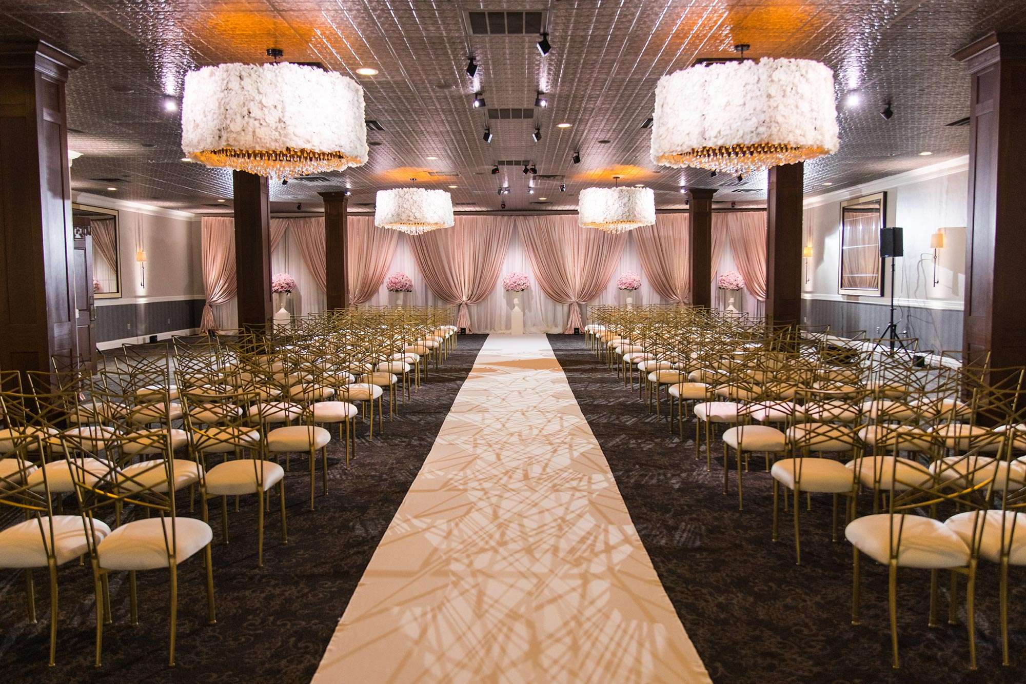 Stephanie & Ronnie’s Delafield Hotel Wedding