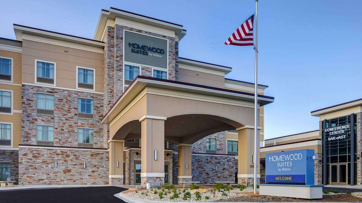 homewood-suites-oak-creek-wi-02