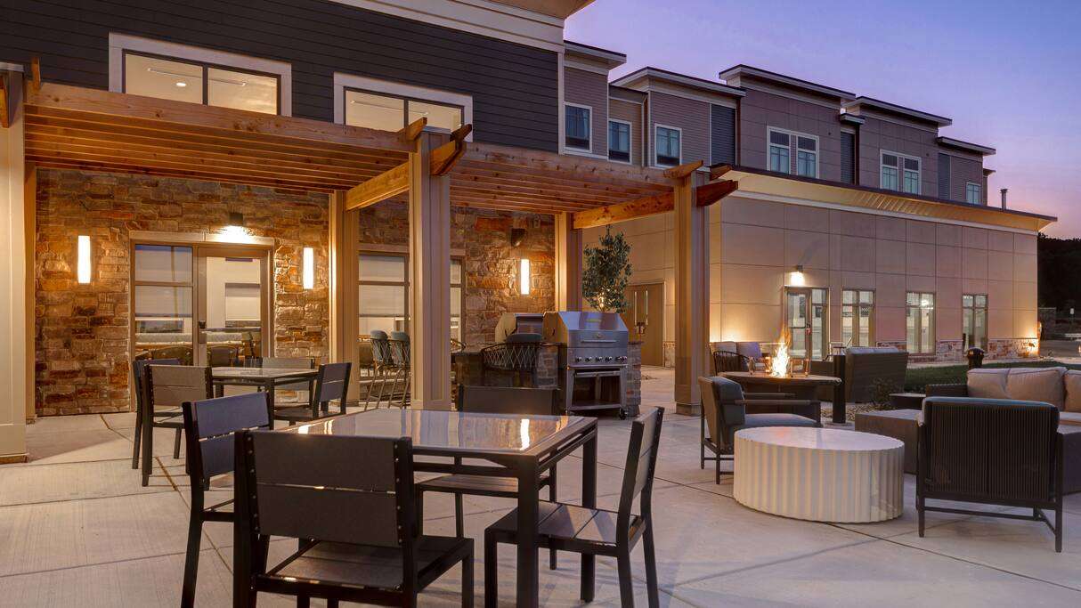 homewood-suites-oak-creek-wi-04