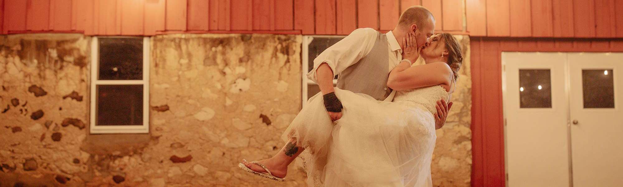 Jessica and Dan’s G.O.A.T. Wedding with Ring Tunes DJ