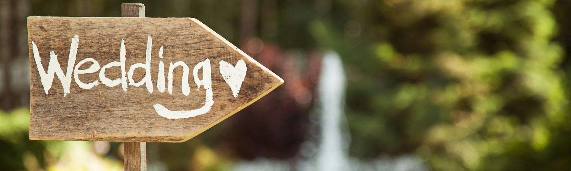 Looking for a Personalized Wedding Gift?