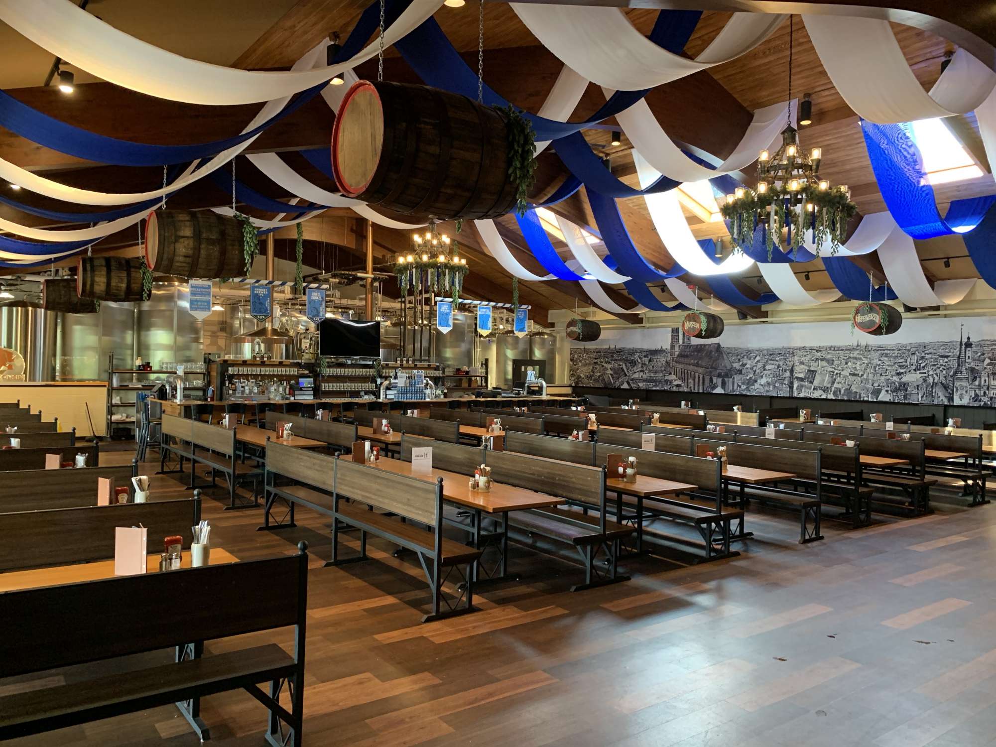 Milwaukee Wedding Venue Spotlight: Bavarian Bierhaus