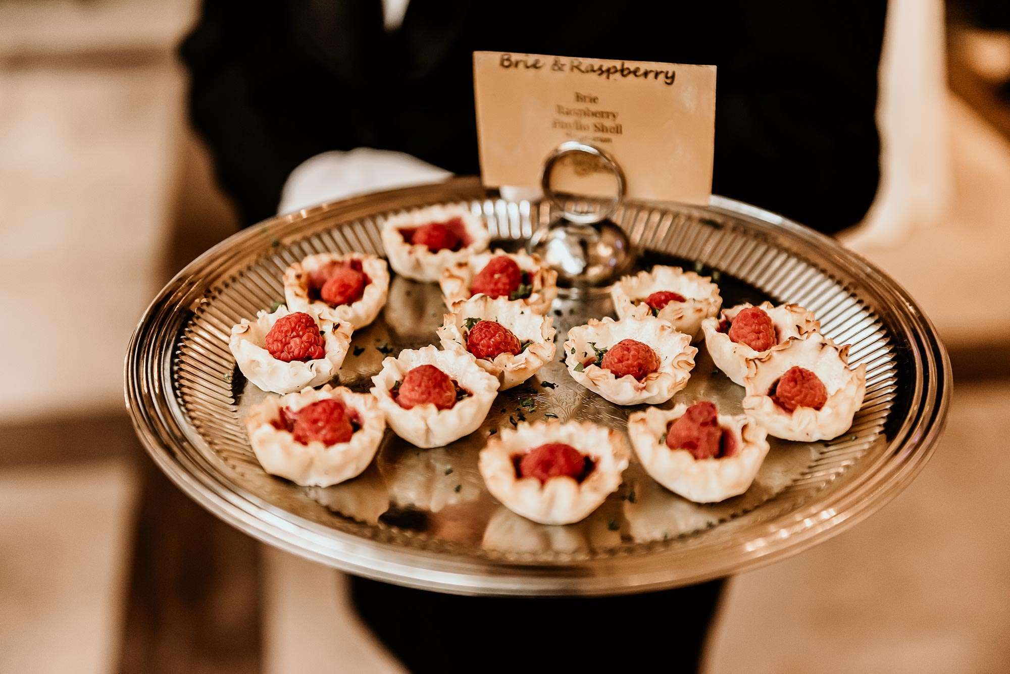 Milwaukee and Wisconsin Wedding Caterers and Bartending Services