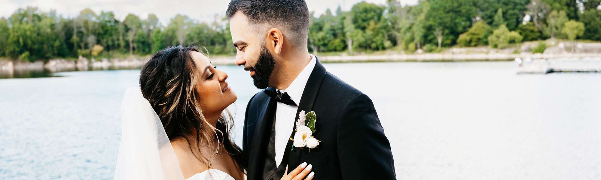 Intimate Lannon, Wisconsin Wedding