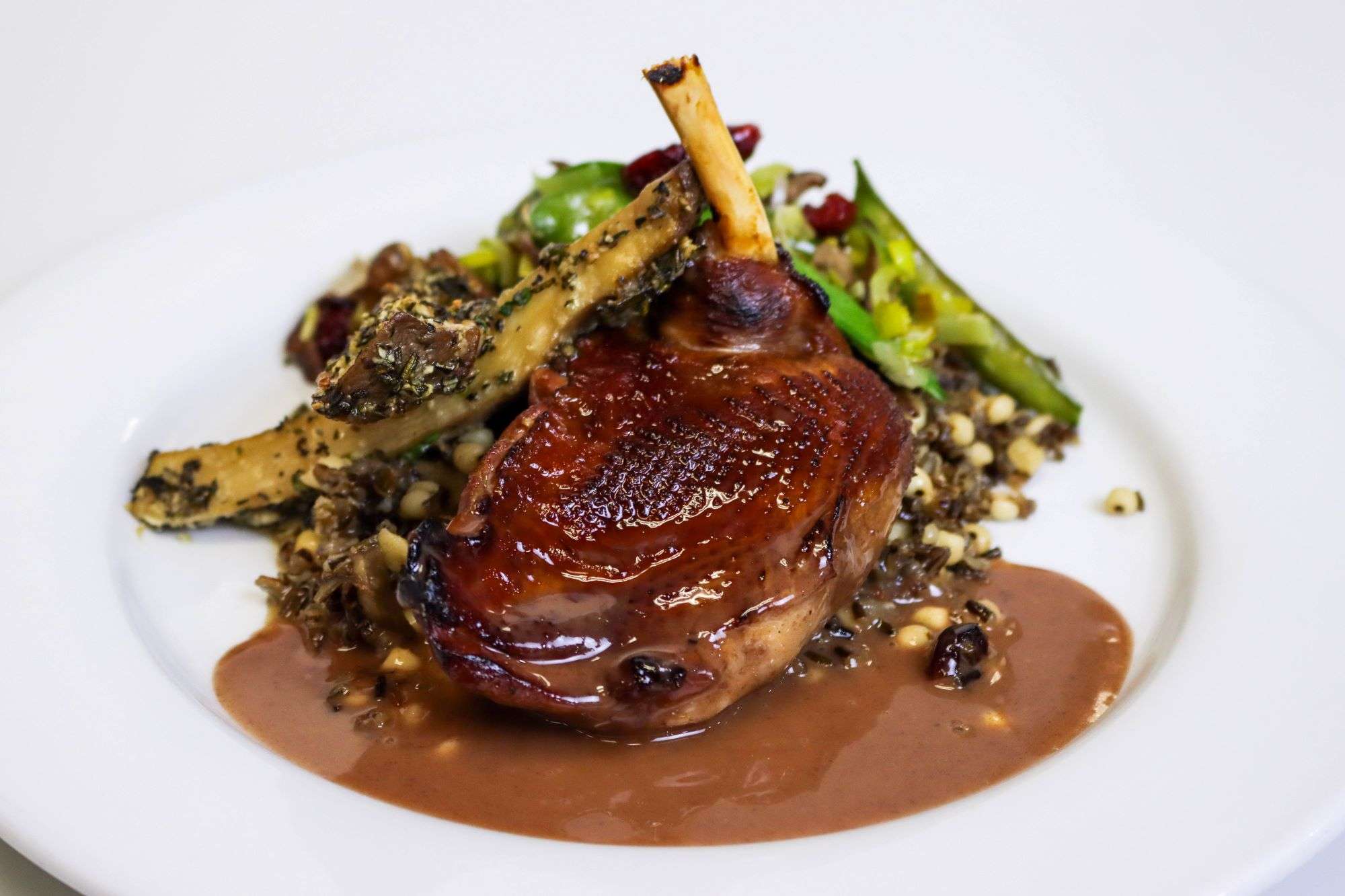 Milwaukee and Wisconsin Wedding Caterers and Bartending Services