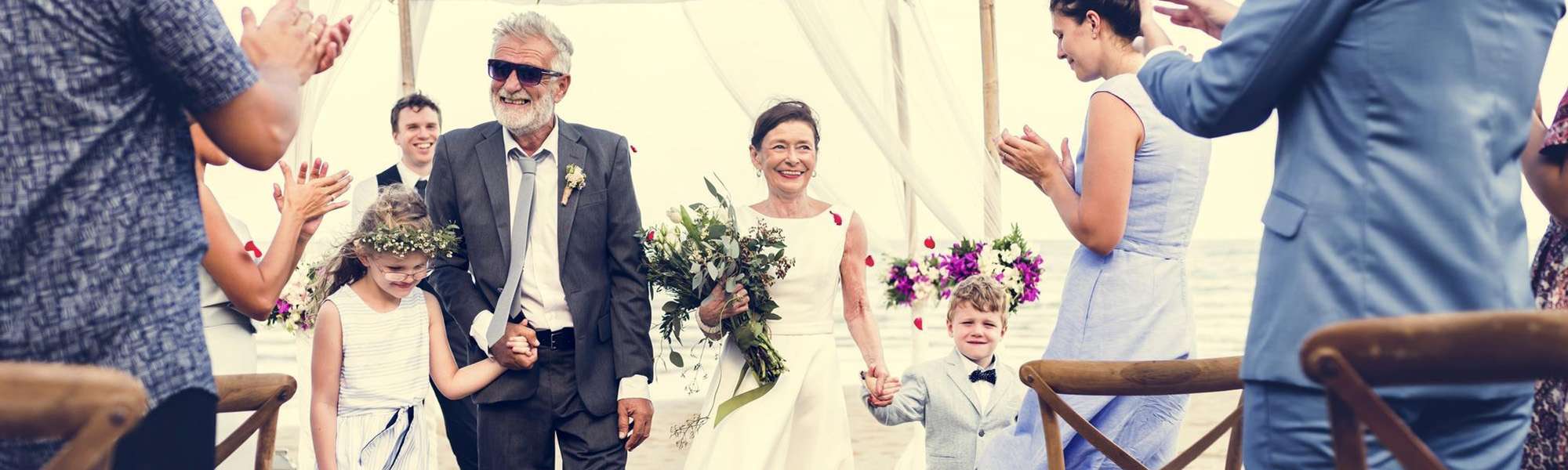 How to Get the Family Involved on the Day of the Wedding