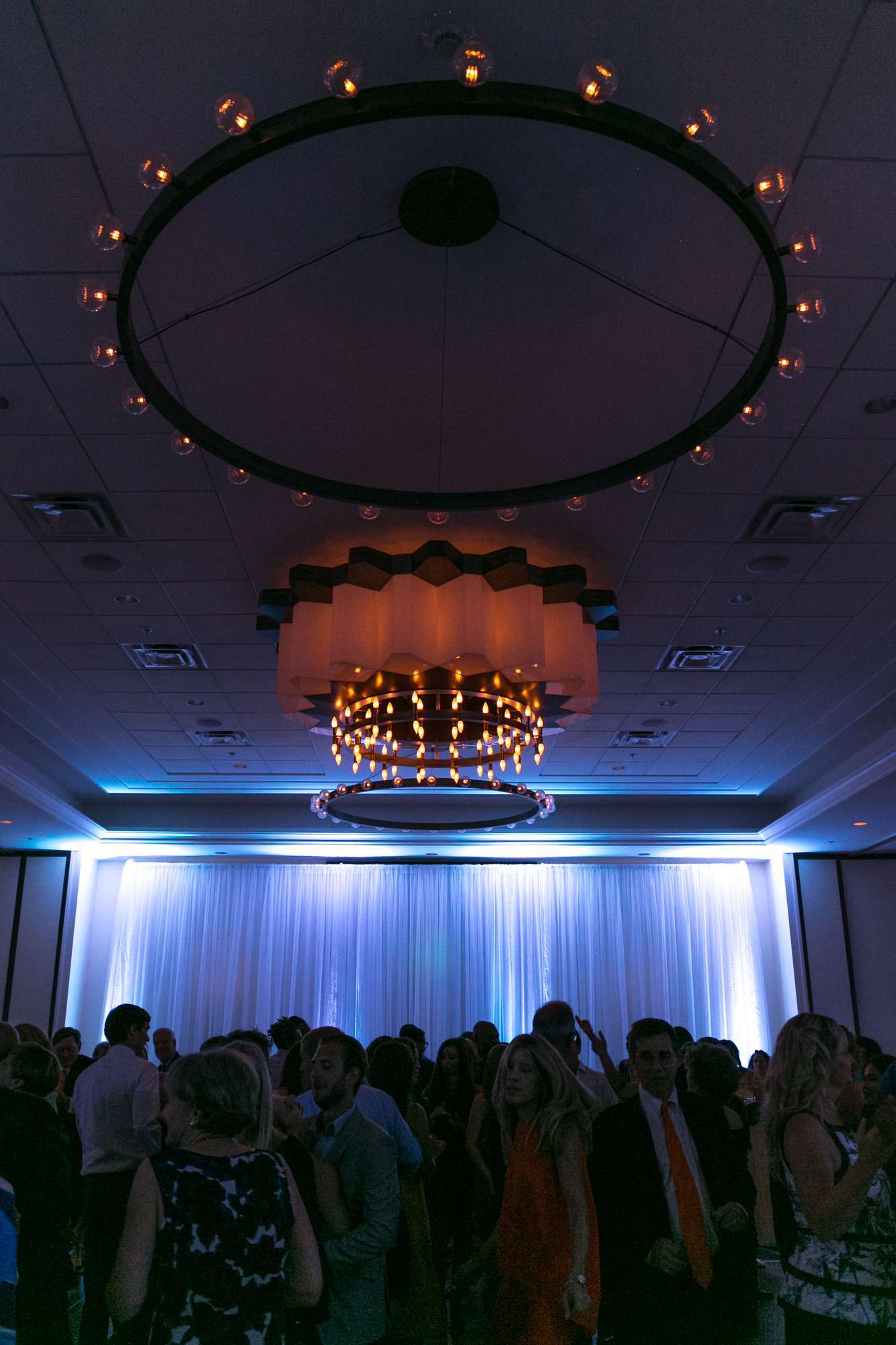 Stunning chandeliers create a perfect ambiance at the Milwaukee Marriott Downtown