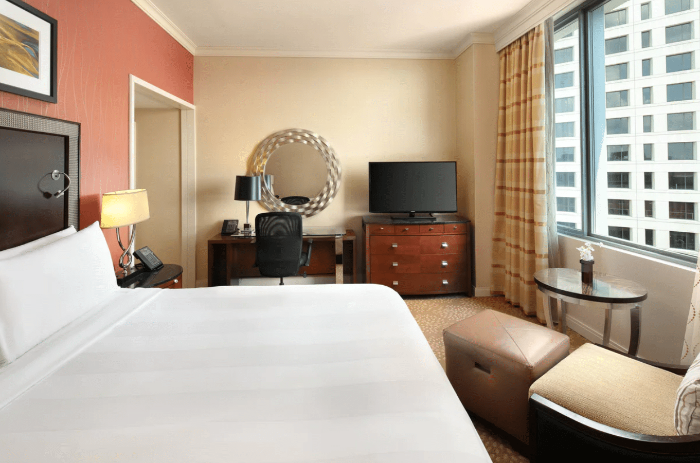 Clean and beautiful rooms for you and your guests at Milwaukee Marriott Downtown