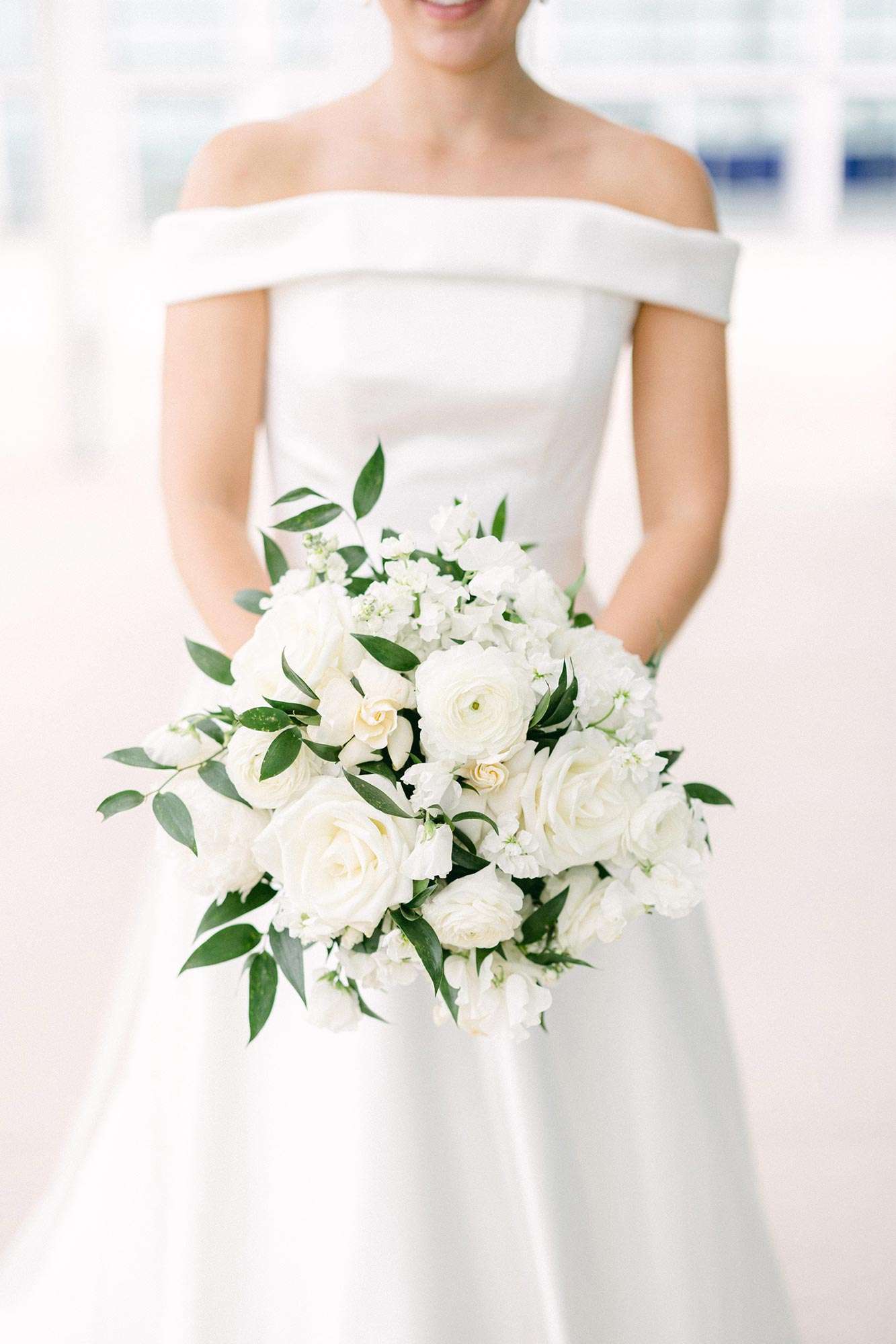 bride holding white/green bridal bouquet by Jane Kelly Floral bride holding white/green bridal bouquet by Jane Kelly Floral