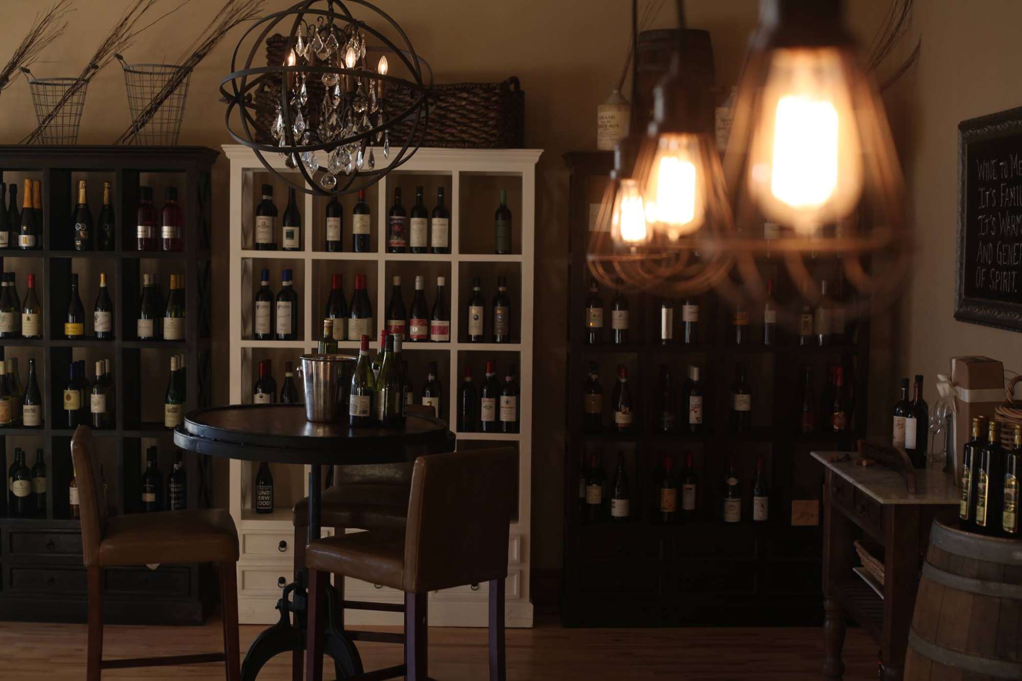 Milwaukee Wedding Venue Spotlight: Corvina Wine Company