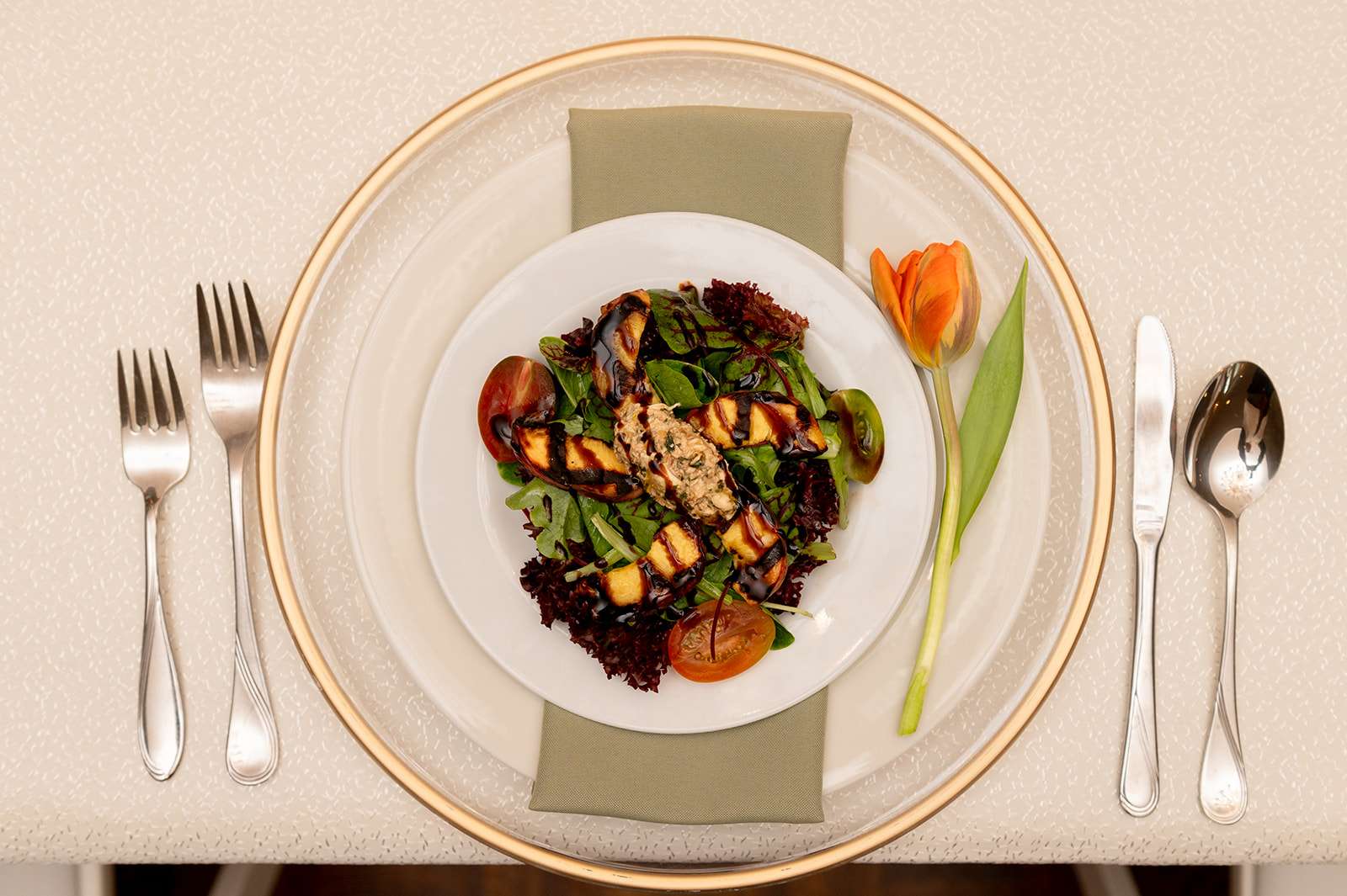 “Springtime Wanderlust” Styled Shoot