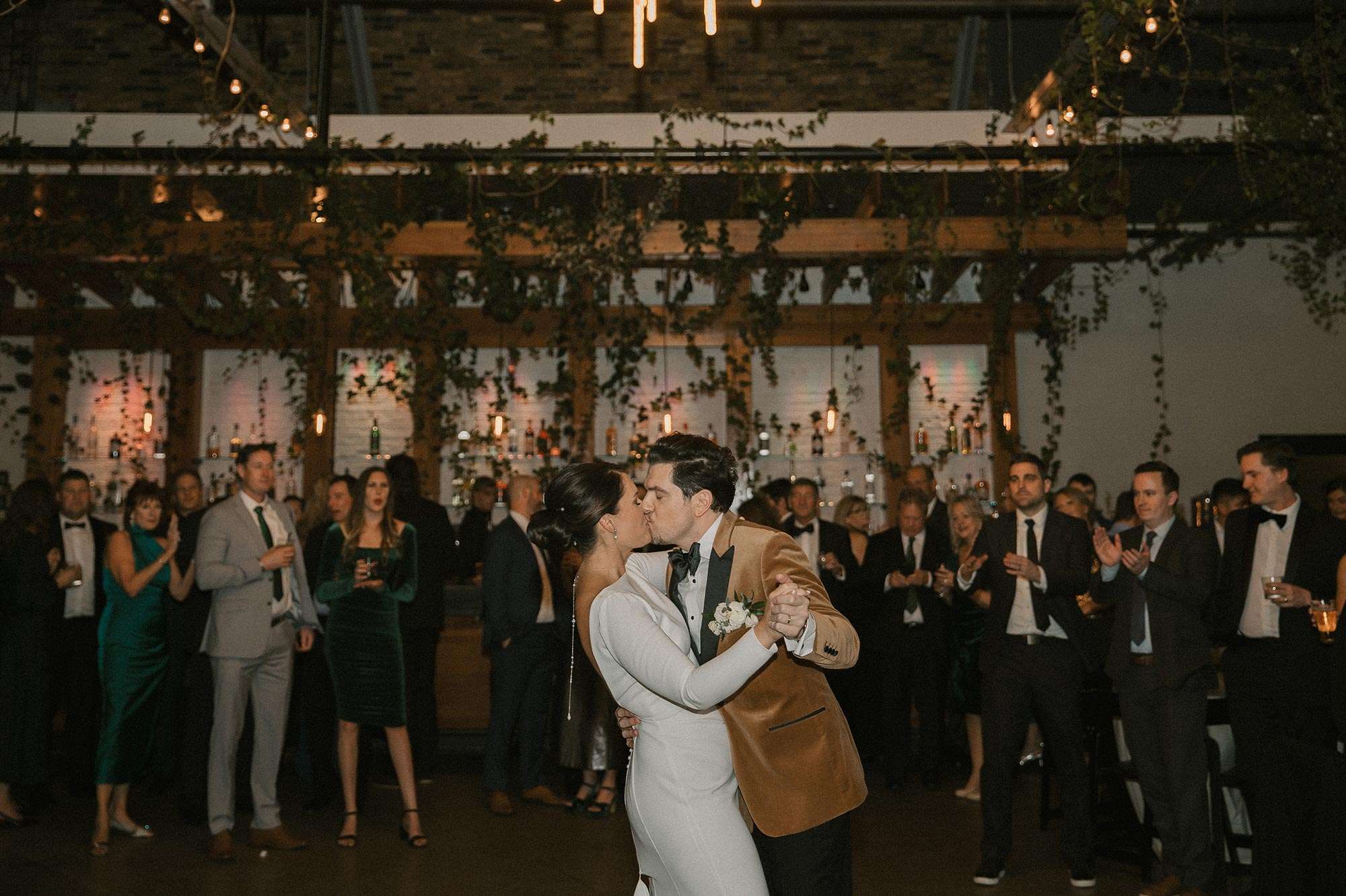 A Magical New Year’s Eve Wedding at the Ivy House in Milwaukee
