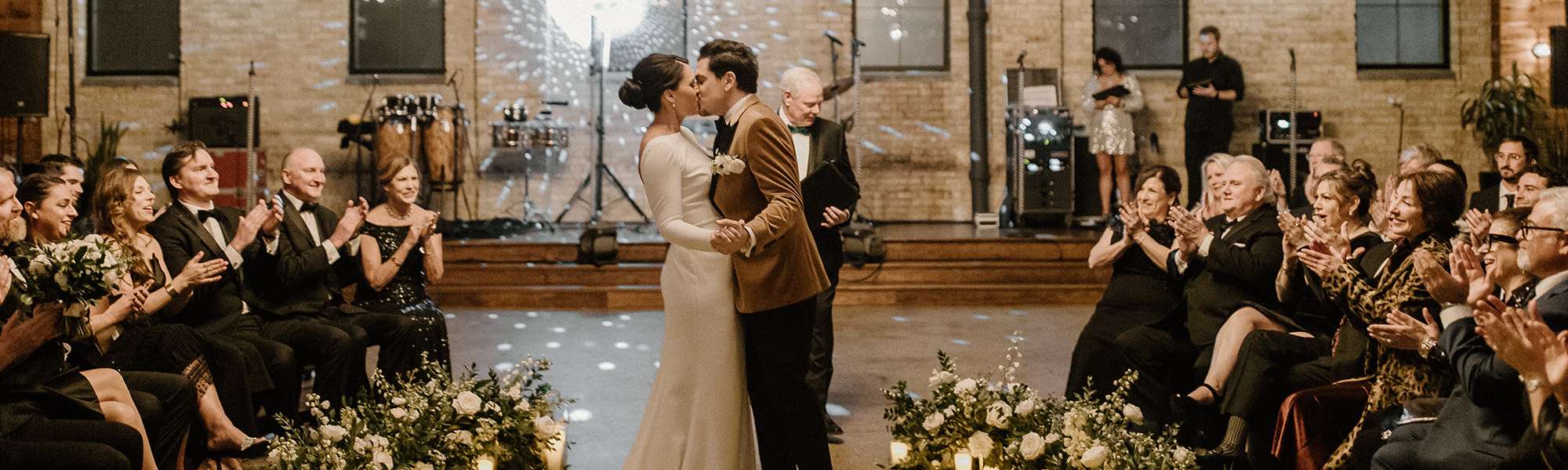 A Magical New Year’s Eve Wedding at the Ivy House in Milwaukee