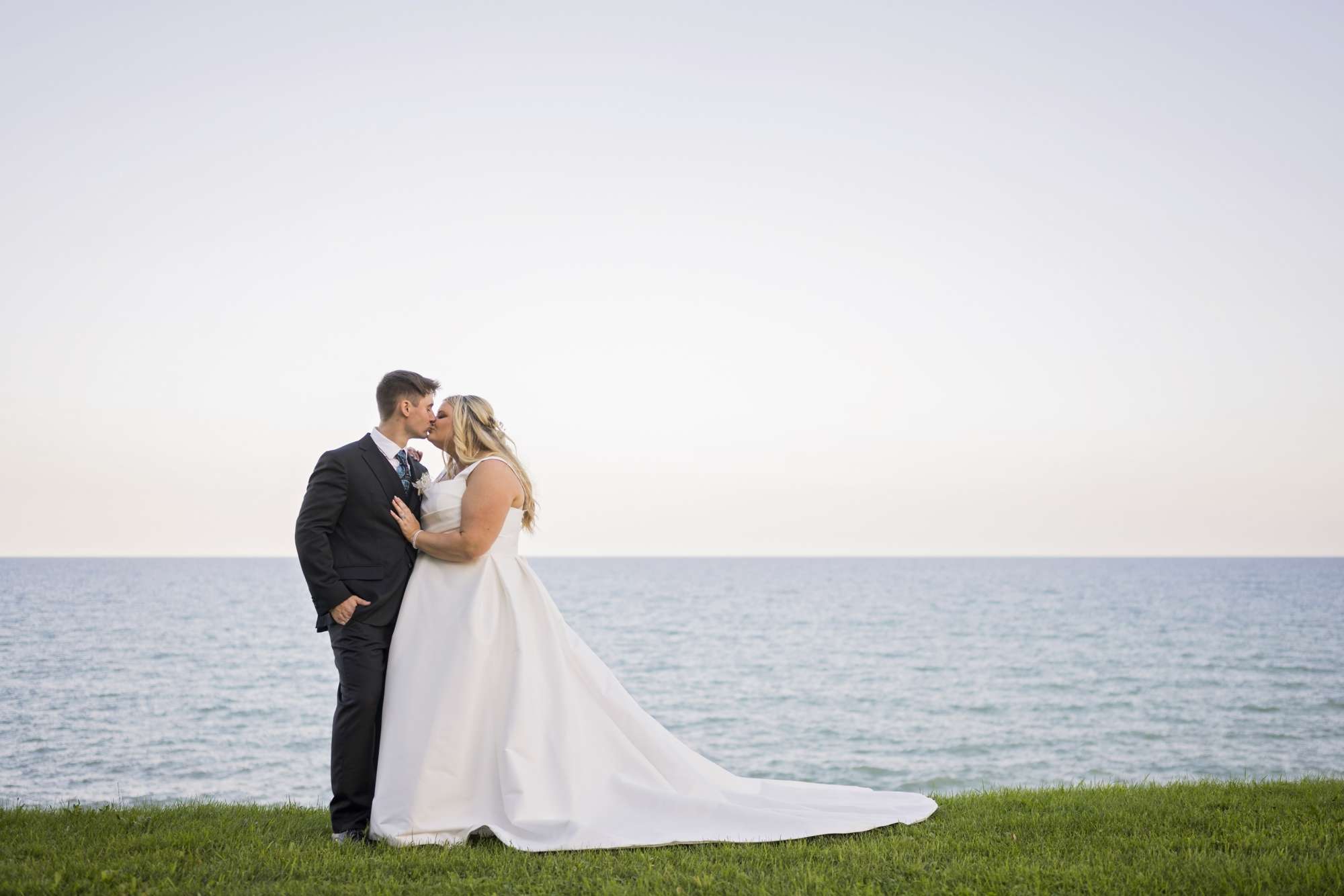 A Rustic, Blue Wedding at The Dekoven Center