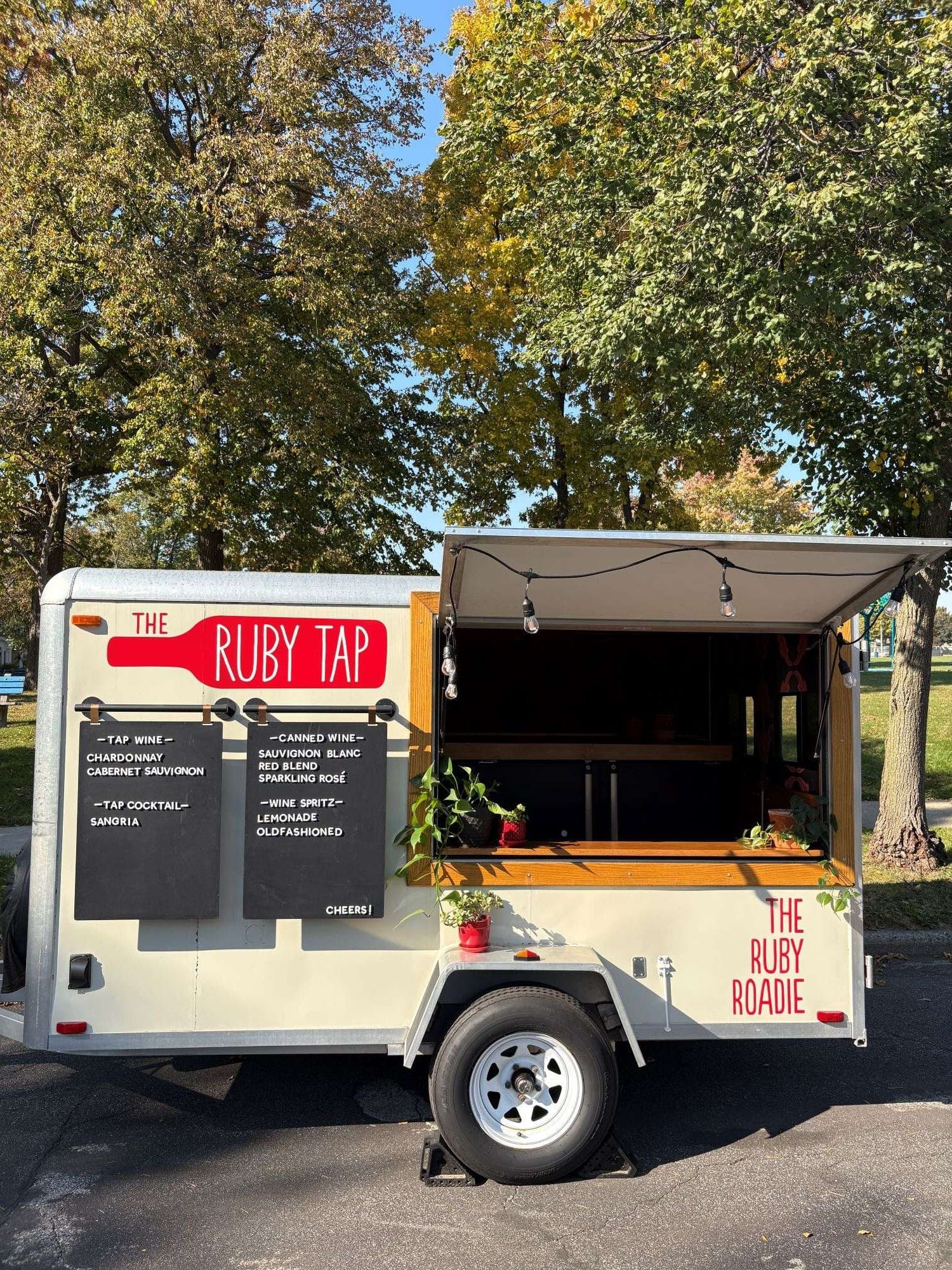 Let Ruby Roadie handle the drinks with tailored wine options, making your event memorable and stress-free.