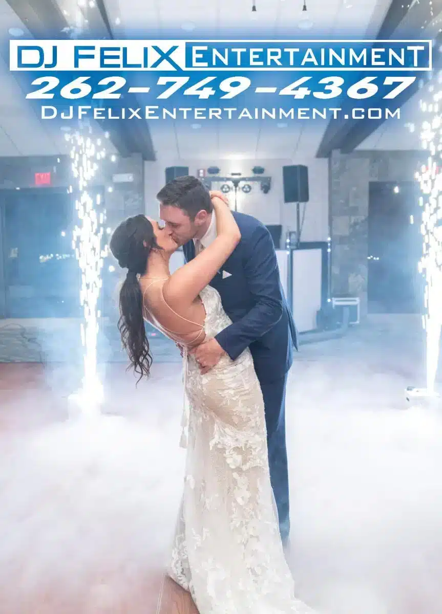 DJ Felix Entertainment Bride and Groom kissing with fog and cold sparks DJ Felix Entertainment Bride and Groom kissing with fog and cold sparks