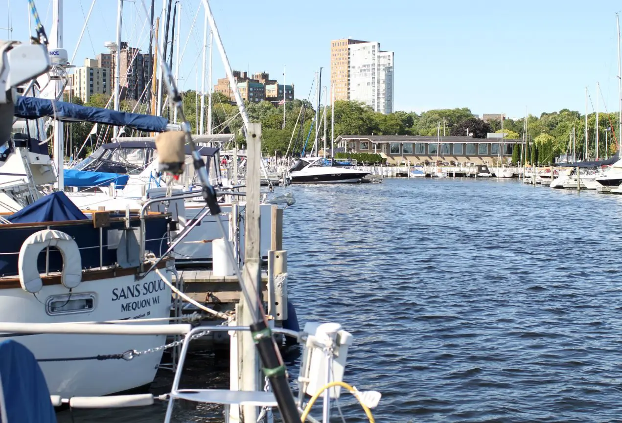 Yachts - Riverboats