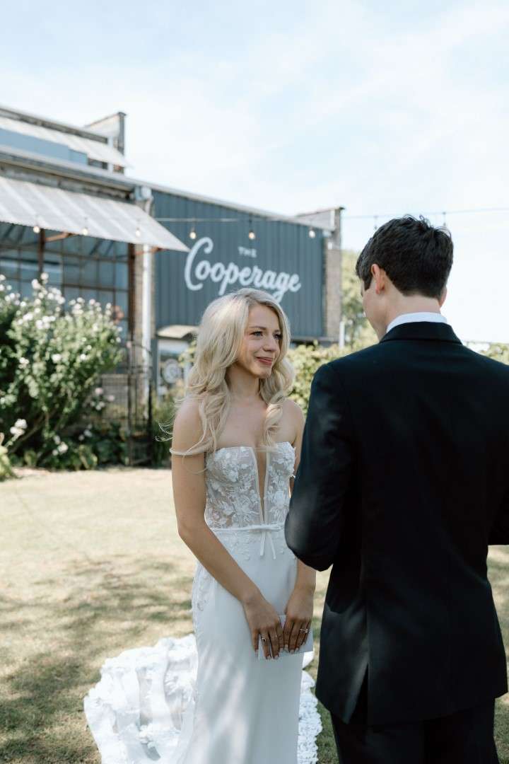 Dreamy Summer Wedding at The Cooperage in Milwaukee