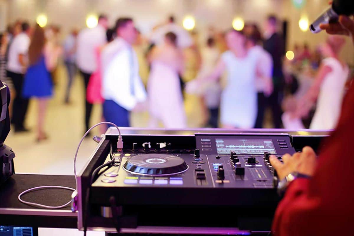 DJ's