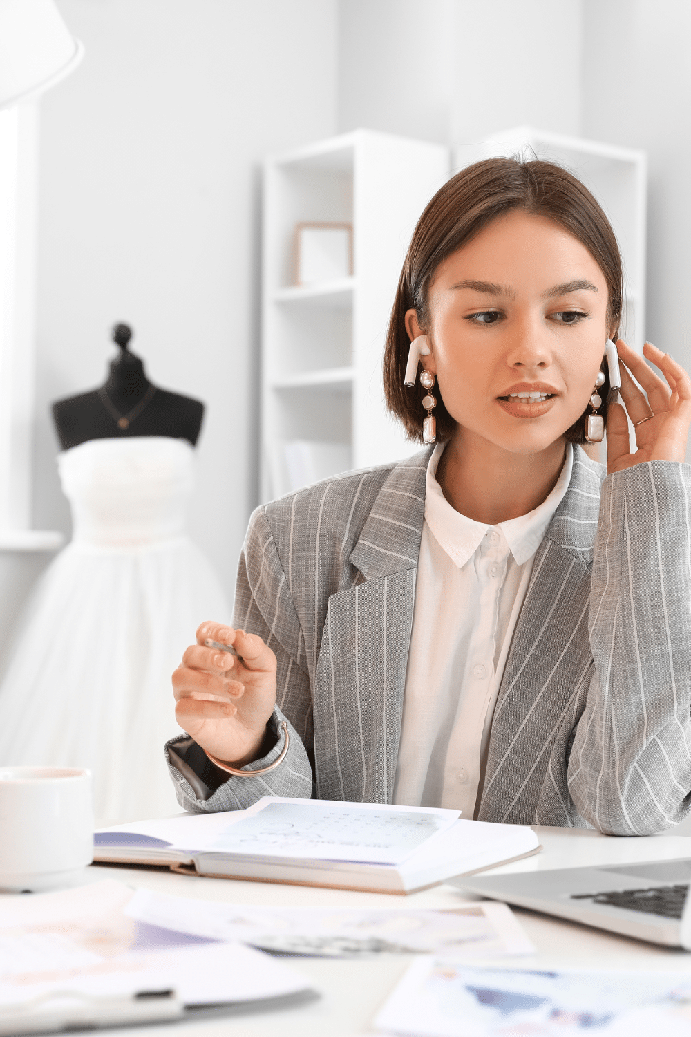 Planning your wedding with a local wedding planner and consultant. Planning your wedding with a local wedding planner and consultant.