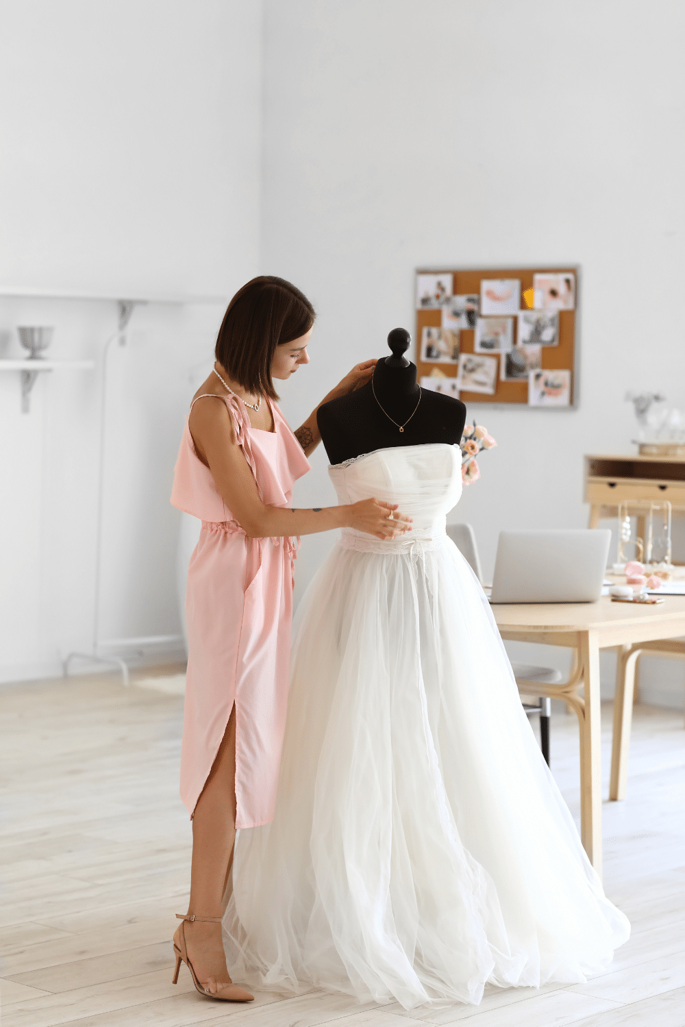 Milwaukee and South-East Wisconsin wedding planner and consultant. Milwaukee and South-East Wisconsin wedding planner and consultant.