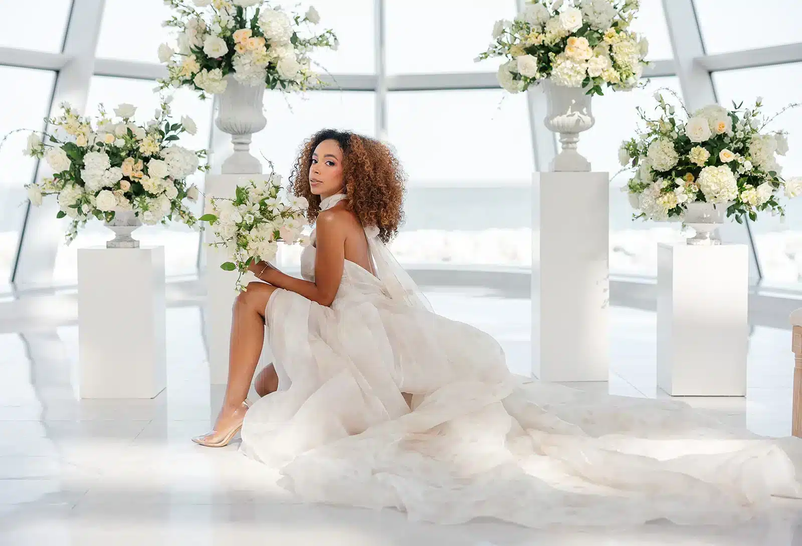 Milwaukee Art Museum Wedding Inspiration: Green, Pink & Cognac Details