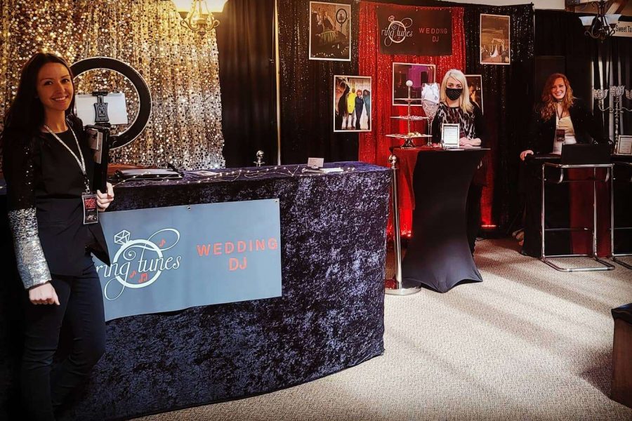 The Ring Tunes Booth at wedding show
